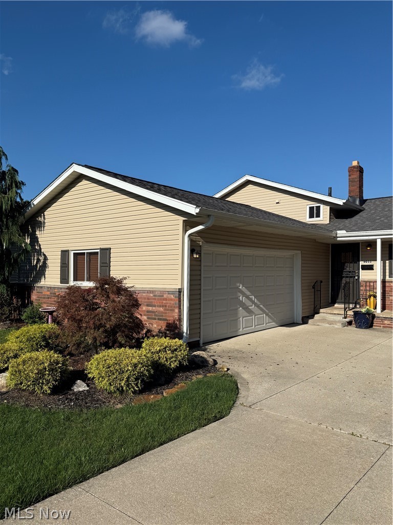 6033 Sweet Birch Drive Bedford Heights OH 44146