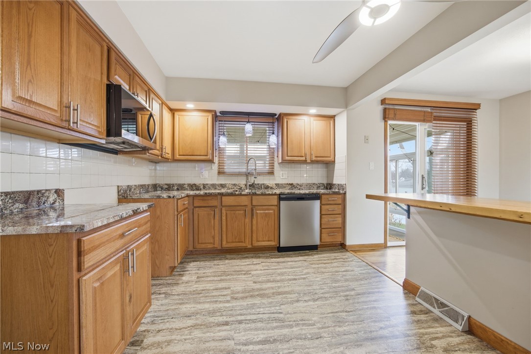6033 Sweet Birch Drive Bedford Heights OH 44146