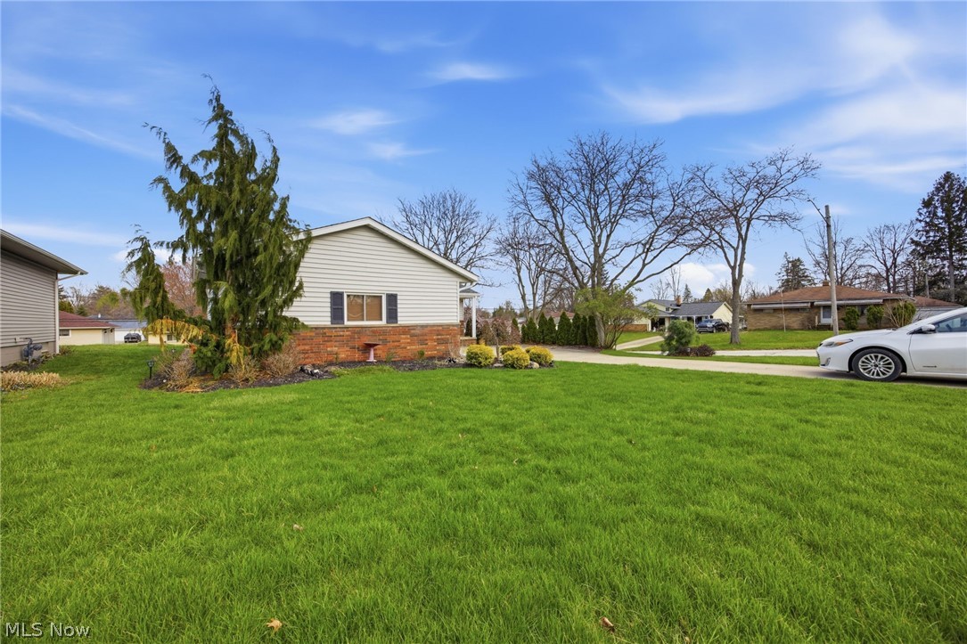 6033 Sweet Birch Drive Bedford Heights OH 44146