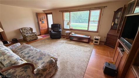 1185 Greensburg Road Uniontown OH 44685