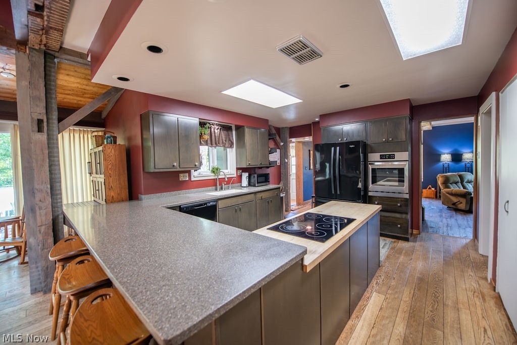 1685 N Orchard Road NE Bolivar OH 44612