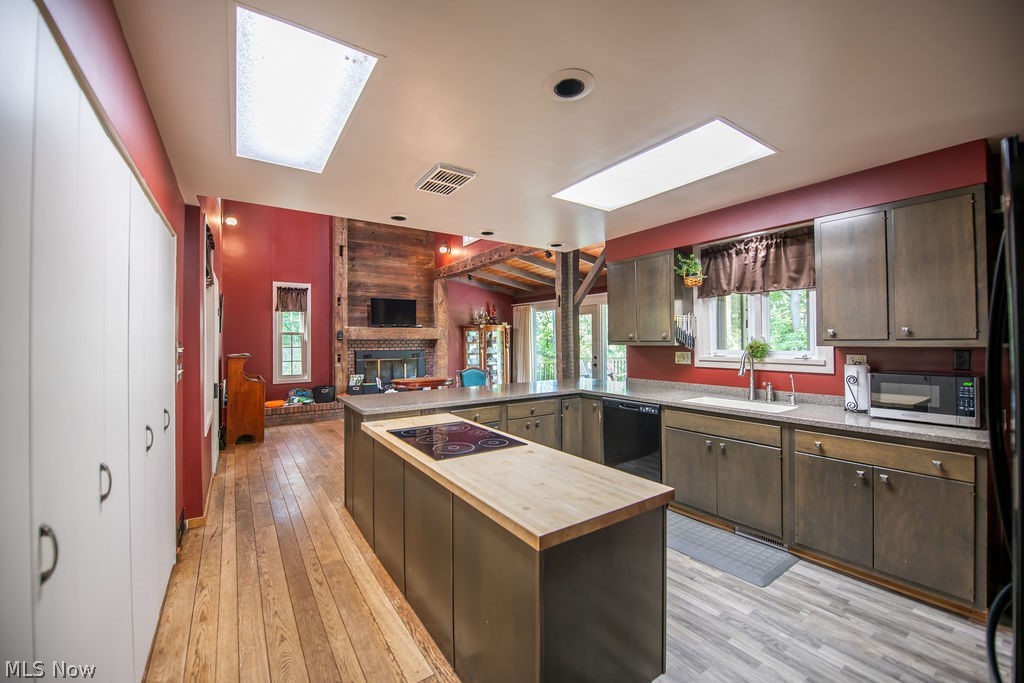 1685 N Orchard Road NE Bolivar OH 44612