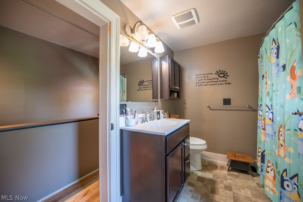 1685 N Orchard Road NE Bolivar OH 44612