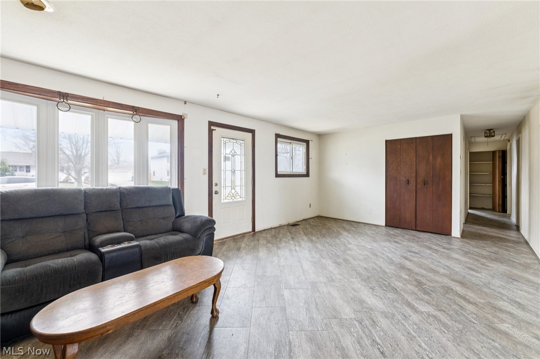 6135 Thistlewood Drive Mentor OH 44060