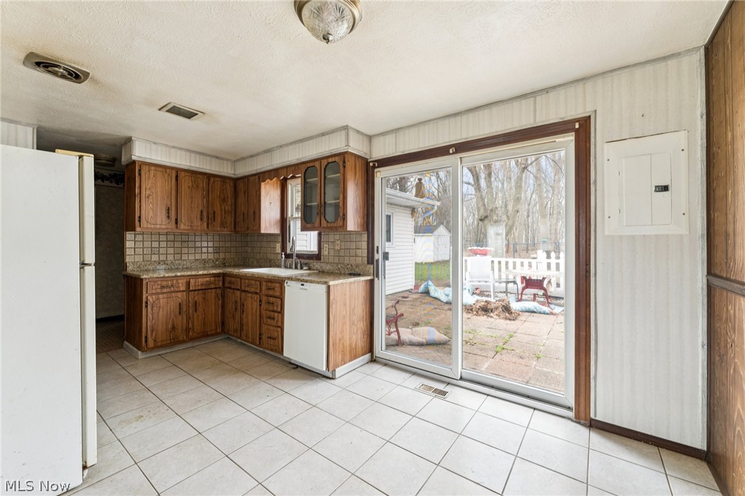 6135 Thistlewood Drive Mentor OH 44060