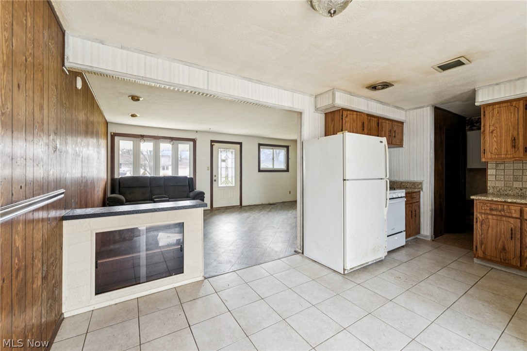 6135 Thistlewood Drive Mentor OH 44060