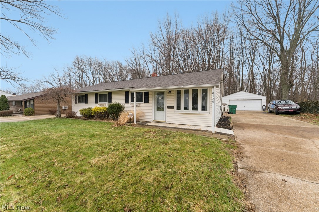 6135 Thistlewood Drive Mentor OH 44060