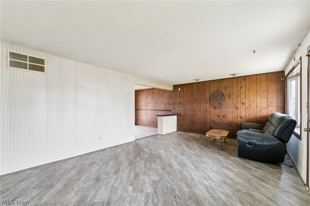 6135 Thistlewood Drive Mentor OH 44060