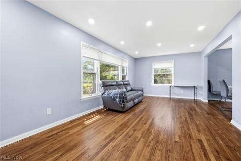3471 Shannon Road Cleveland Heights OH 44118