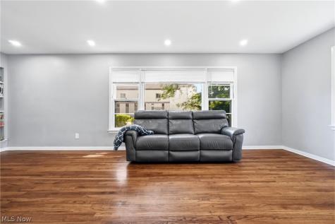 3471 Shannon Road Cleveland Heights OH 44118