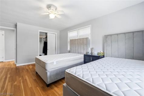 3471 Shannon Road Cleveland Heights OH 44118