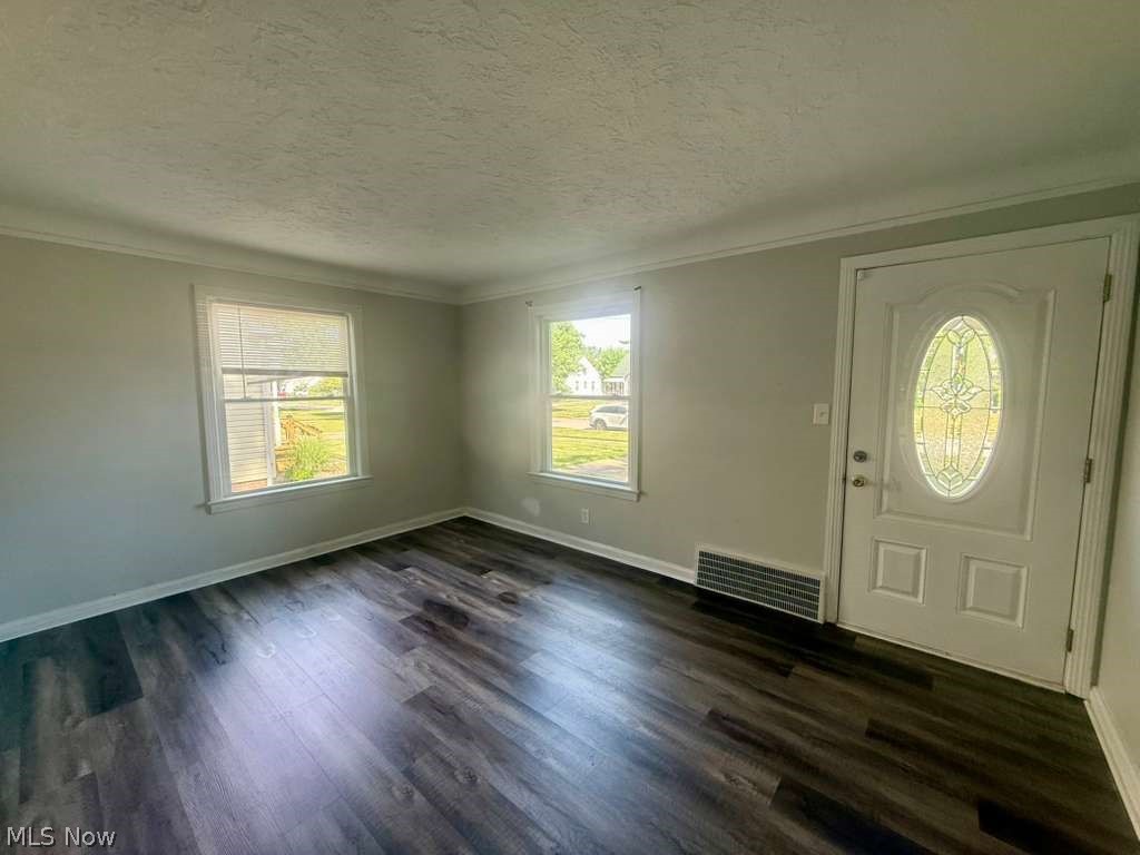 26470 Zeman Avenue Euclid OH 44132