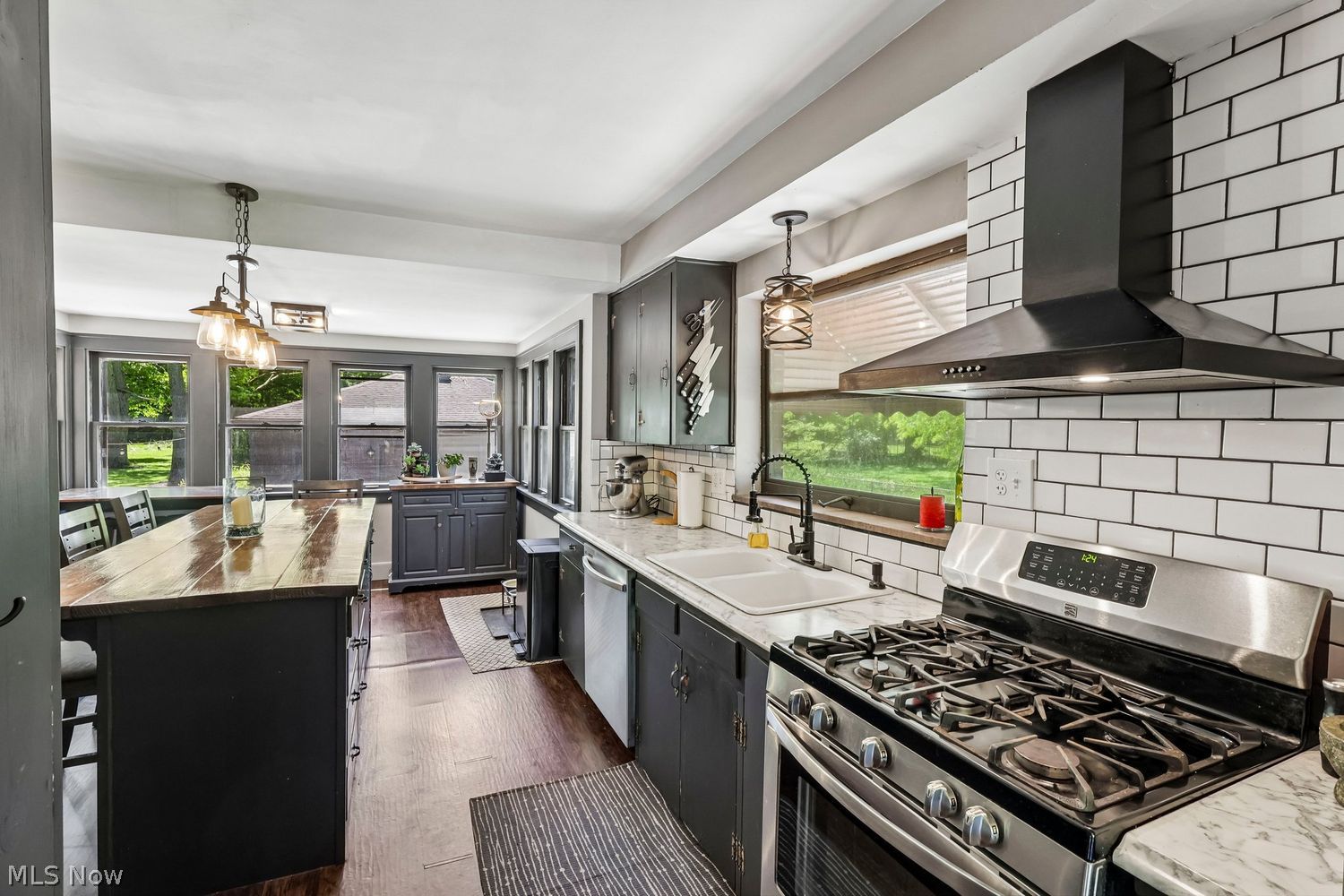 19449 Westwood Drive Strongsville OH 44149