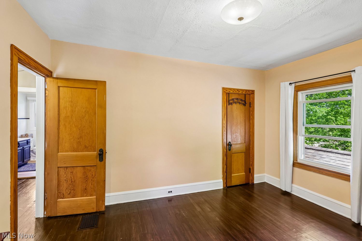 19449 Westwood Drive Strongsville OH 44149