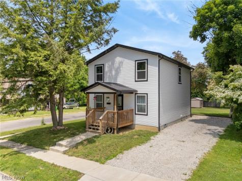 427 W Oak Street Orrville OH 44667
