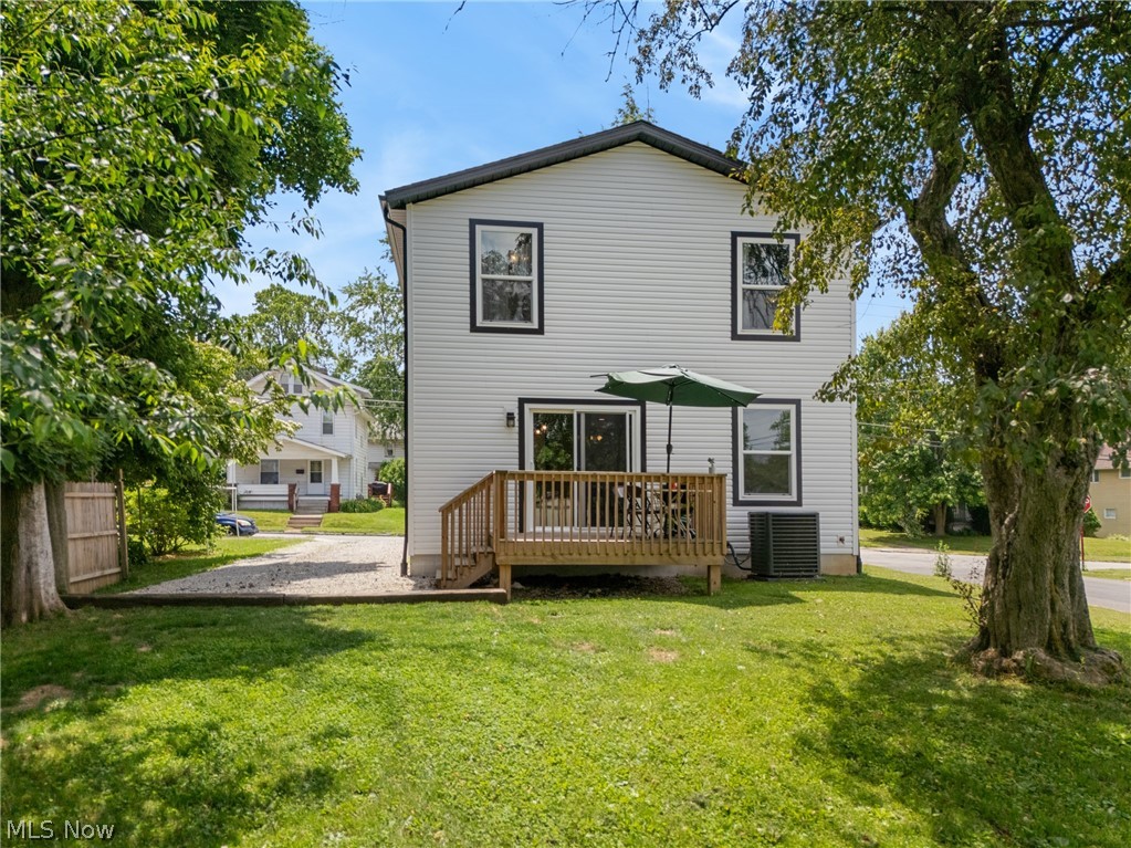 427 W Oak Street Orrville OH 44667