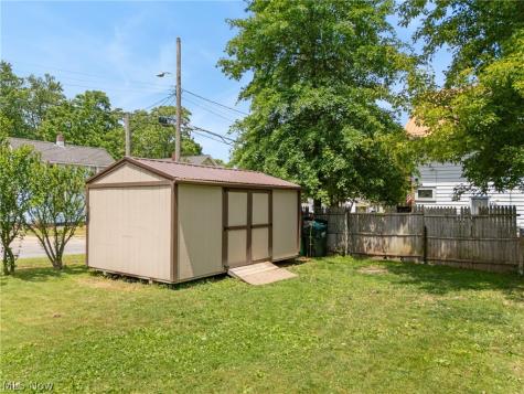 427 W Oak Street Orrville OH 44667