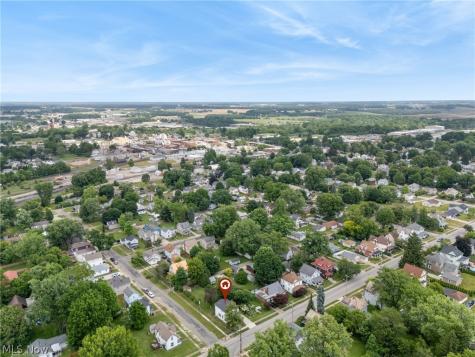 427 W Oak Street Orrville OH 44667