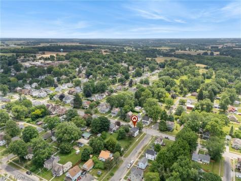 427 W Oak Street Orrville OH 44667