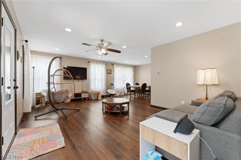 427 W Oak Street Orrville OH 44667