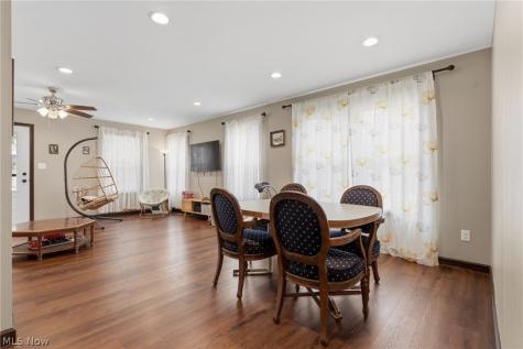 427 W Oak Street Orrville OH 44667