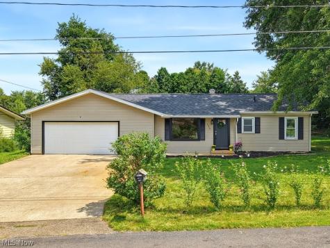 2953 N Prior Road Coventry OH 44319