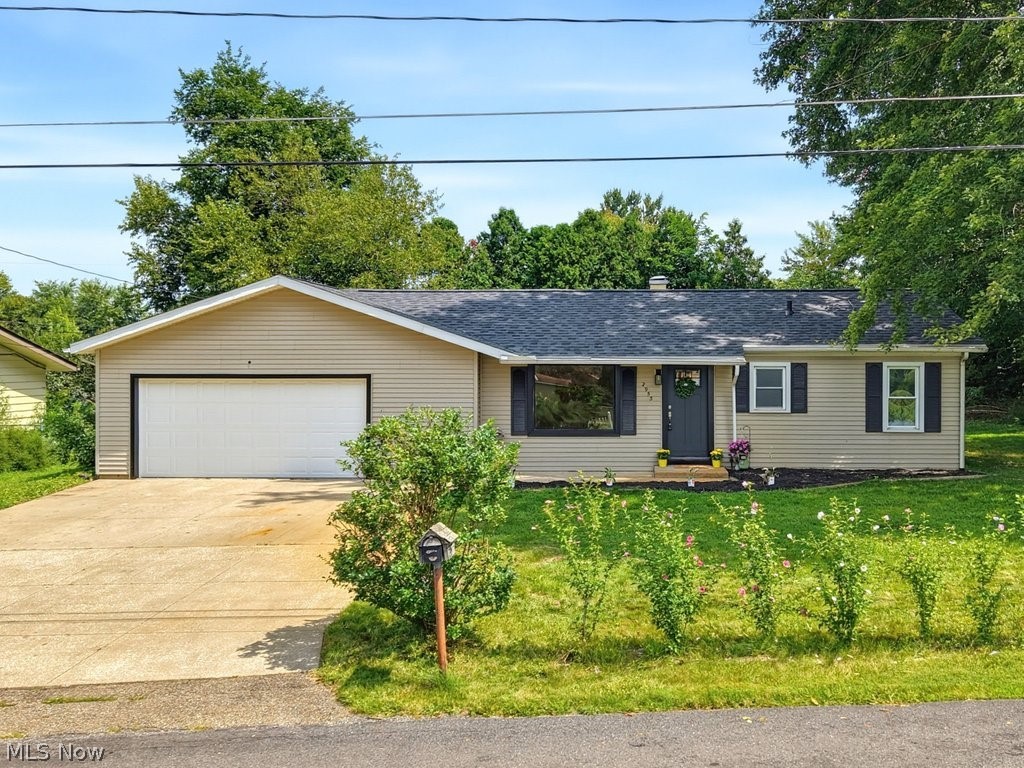 2953 N Prior Road Coventry OH 44319