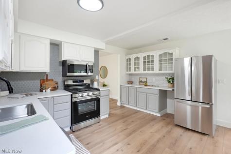2953 N Prior Road Coventry OH 44319