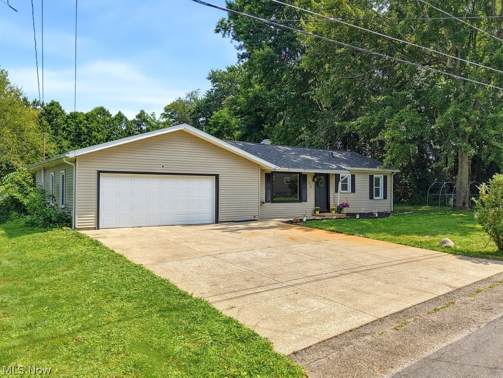 2953 N Prior Road Coventry OH 44319