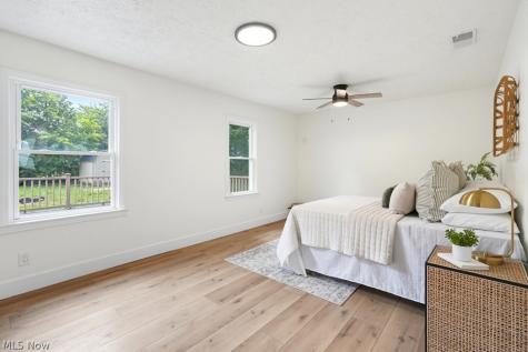 2953 N Prior Road Coventry OH 44319