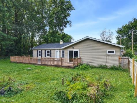 2953 N Prior Road Coventry OH 44319