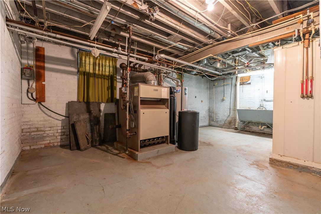 317 18th Street NW Canton OH 44703
