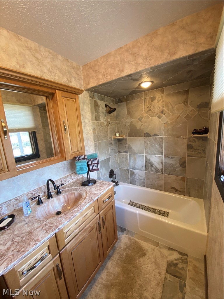 14789 Hitching Post Lane Novelty OH 44072
