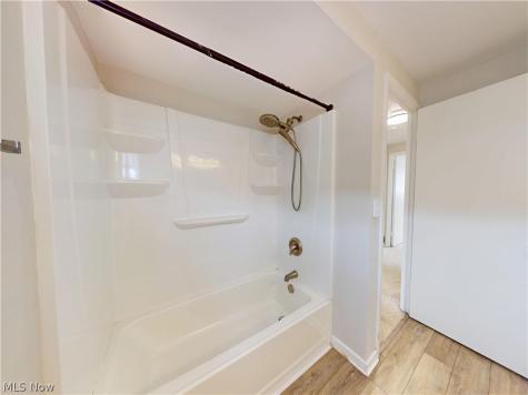 4323 Valleyside Road Cleveland OH 44135