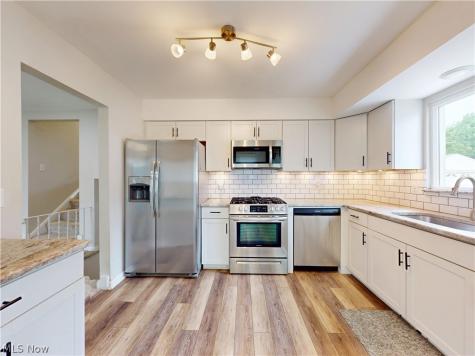 4323 Valleyside Road Cleveland OH 44135