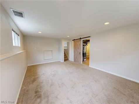 4323 Valleyside Road Cleveland OH 44135