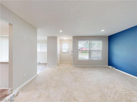 4323 Valleyside Road Cleveland OH 44135