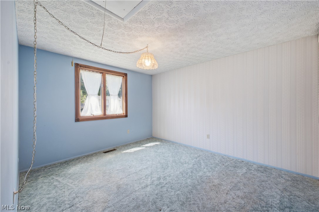 1343 Northfield Drive Mineral Ridge OH 44440