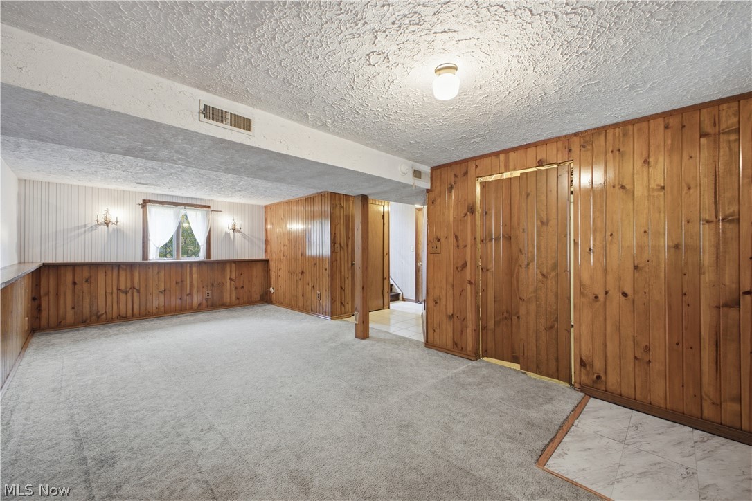 1343 Northfield Drive Mineral Ridge OH 44440