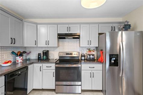 866 S Court Street Medina OH 44256