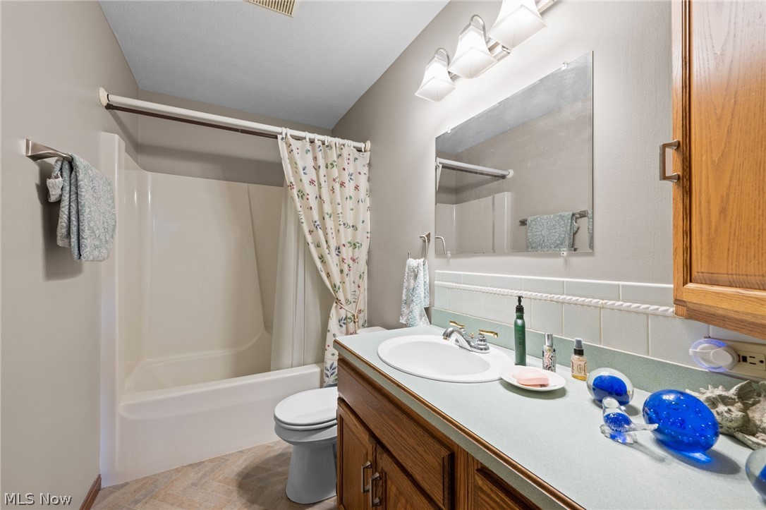 866 S Court Street Medina OH 44256