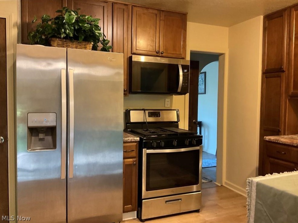 817 Broad Street Conneaut OH 44030