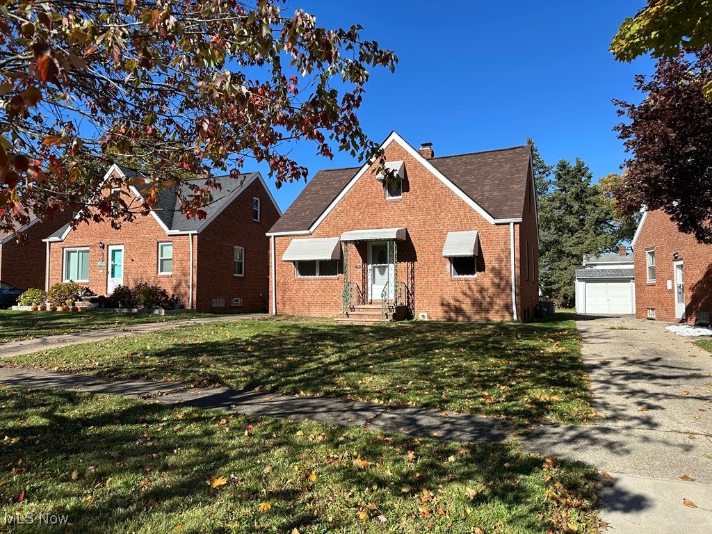 5926 Deering Avenue Parma Heights OH 44130