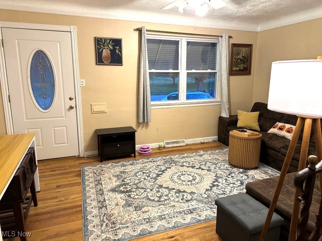 5926 Deering Avenue Parma Heights OH 44130