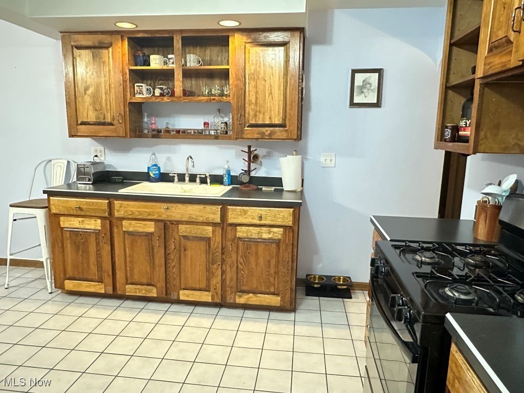 5926 Deering Avenue Parma Heights OH 44130