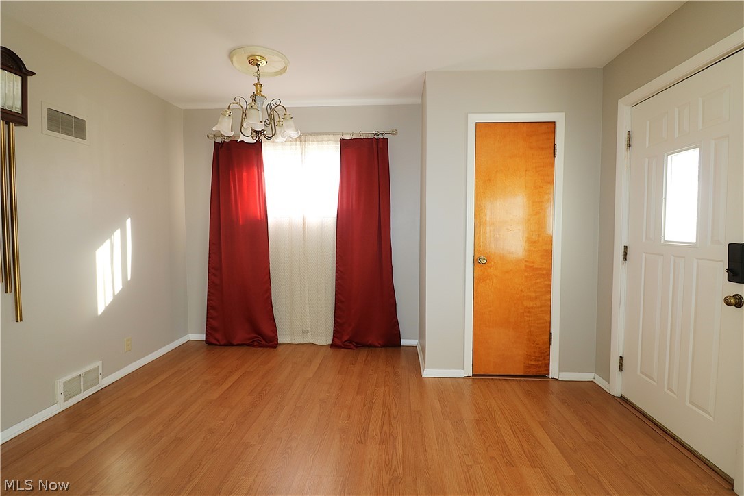 17 Welton Avenue Norwalk OH 44857