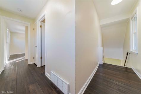 4684 Edgerton Road North Royalton OH 44133