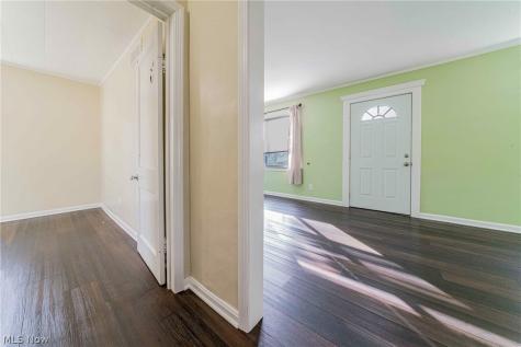 4684 Edgerton Road North Royalton OH 44133
