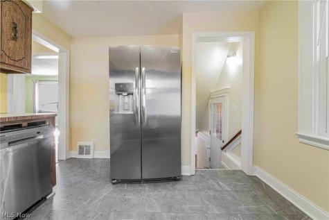 4684 Edgerton Road North Royalton OH 44133