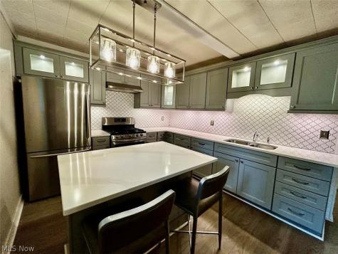 1785 Mitchells Lane Marietta OH 45750